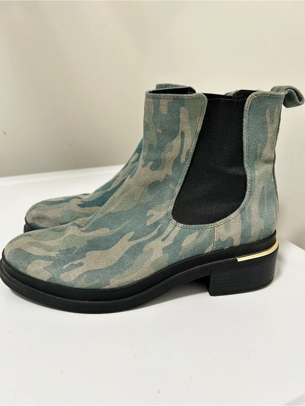 Kenneth Cole Levon Suede Chelsea Boots Blue Gray Camo Size 8.5 M